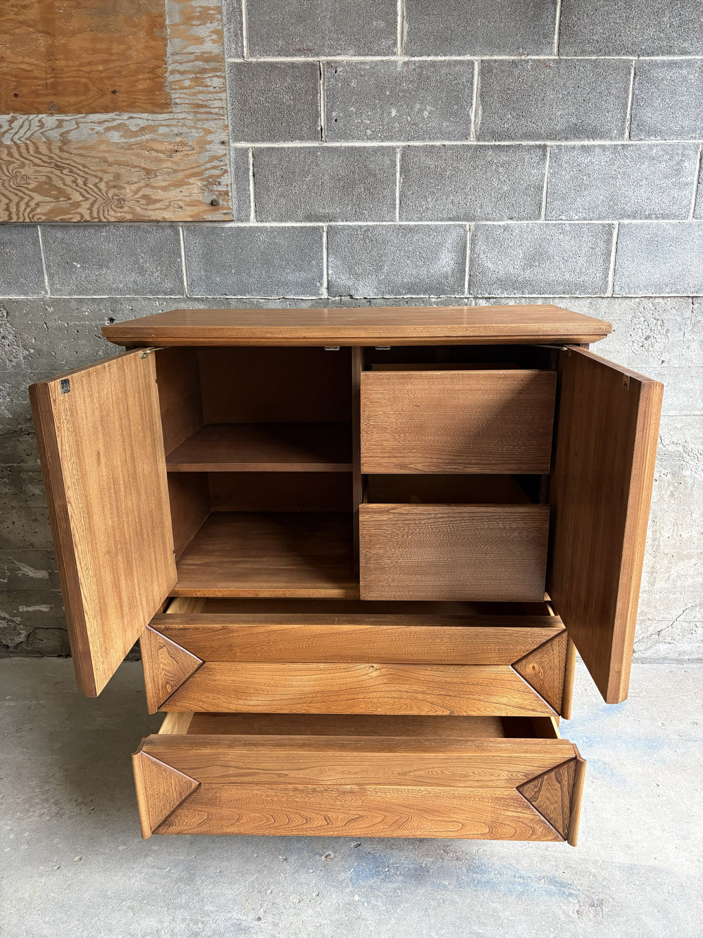 Commode 2 portes - 2 tiroirs