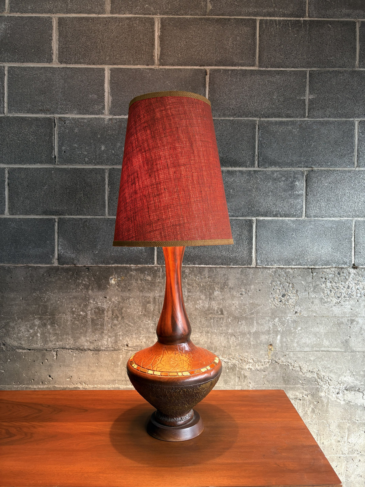 Lampe de table en plâtre