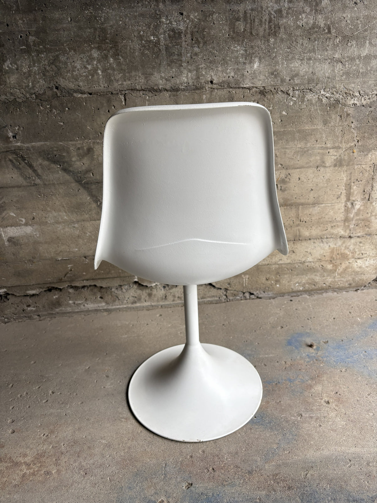 Chaise tulipe