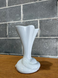 Vase sculptural gris